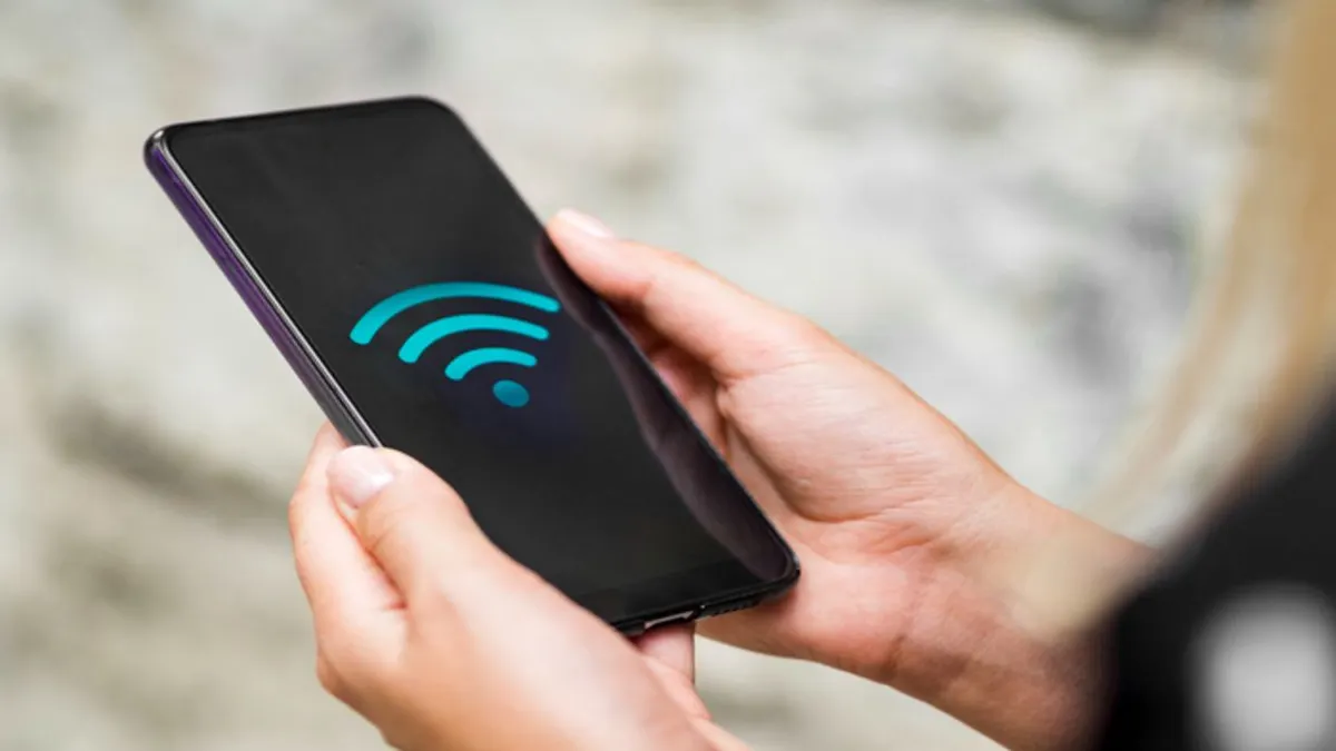 Ilustrasi Solusi sinyal iPhone hilang atau SOS 