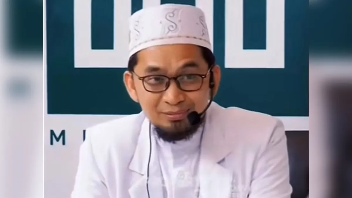 Ustaz Adi Hidayat menjelaskan bagaimana bulan suci Ramadan adalah bulan yang penuh dengan kemuliaan.