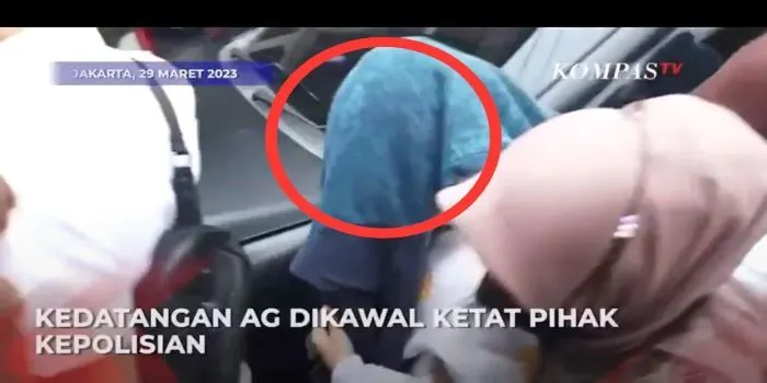 Penampakan AG Saat Tiba di PN Jaksel untuk Menjalani Sidang Perdana Pertama Terkait Penganiayaan David Ozora