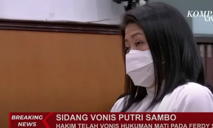 Ekspresi dari Putri Candrawathi