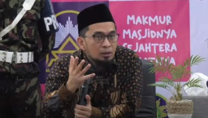 Ustaz Adi Hidayat