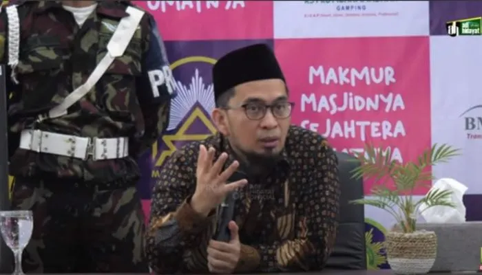Ustaz Adi Hidayat sebut terdapat perbedaan dalam menjalankan salat Tahajud setelah melakukan salat Witir di bulan Ramadan.