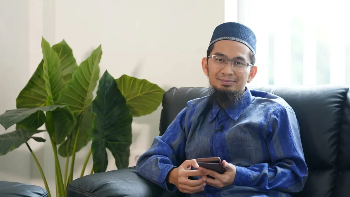Ustaz Adi Hidayat dalam ceramahnya sebut ternyata ada doa yang dibaca di sela salat Tarawih yang bisa menghapus dosa.