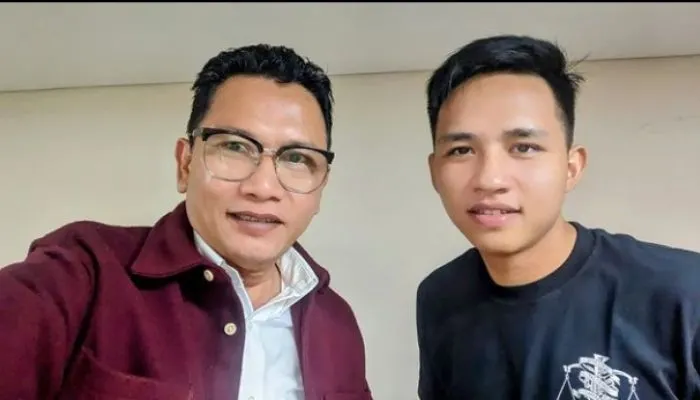 Wakil Ketua LPSK Edwin Partogi Pasaribu membagikan postingan gambar kartu merah di Instagram usai Richard Eliezer tampil di TV.