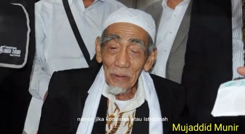 KH Maimoen Zubair alias Mbah Moen