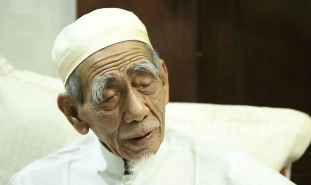 Mbah Moen tentang amalan surat Al Ikhlas