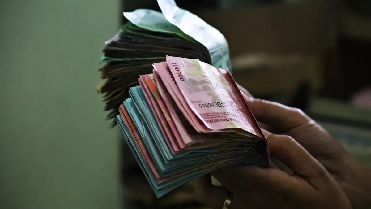 Cek nominal dan besar bunga KUR Bank BRI 2023 di sini! (Unsplash)