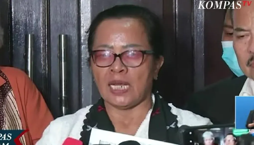 Ibu Brigadir J Puas Lihat Putri Candrawathi Divonis 20 Tahun: Biar Jangan Ada Lagi Perempuan yang Suka Fitnah!
