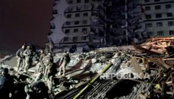 Update Gempa Turki! BMKG Laporkan Hampir 5.000 Orang Dipastikan Tewas, Puluhan Ribu Lainnya Luka-luka