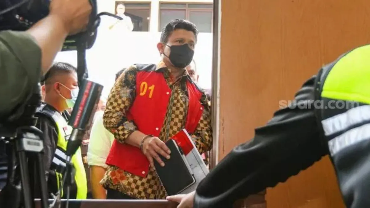 Ahli Hukum Acara Pidana Prof Hibnu Nugroho mengungkap dugaan soal alasan mengapa JPU tidak berani menuntut Ferdy Sambo dengan hukuman mati.