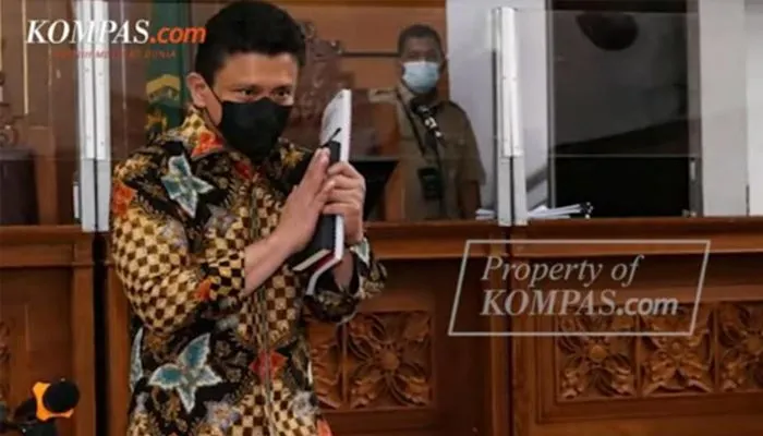 Akhirnya Terkuak Misteri Buku Hitam Ferdy Sambo yang Ramai Jadi Sorotan, Ternyata Begini Isinya!