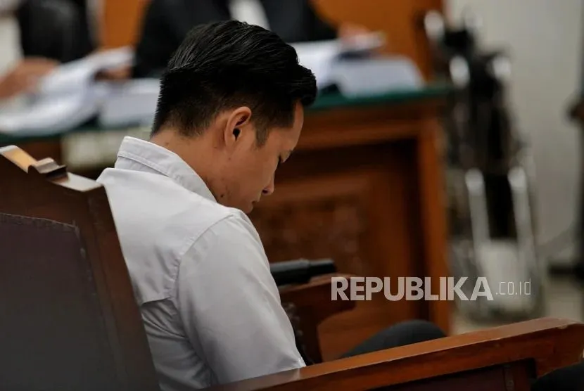 Terdakwa Richard Eliezer saat menjalani sidang tuntutan di Pengadilan Negeri Jakarta Selatan, Jakarta, Rabu (18/1/2023).