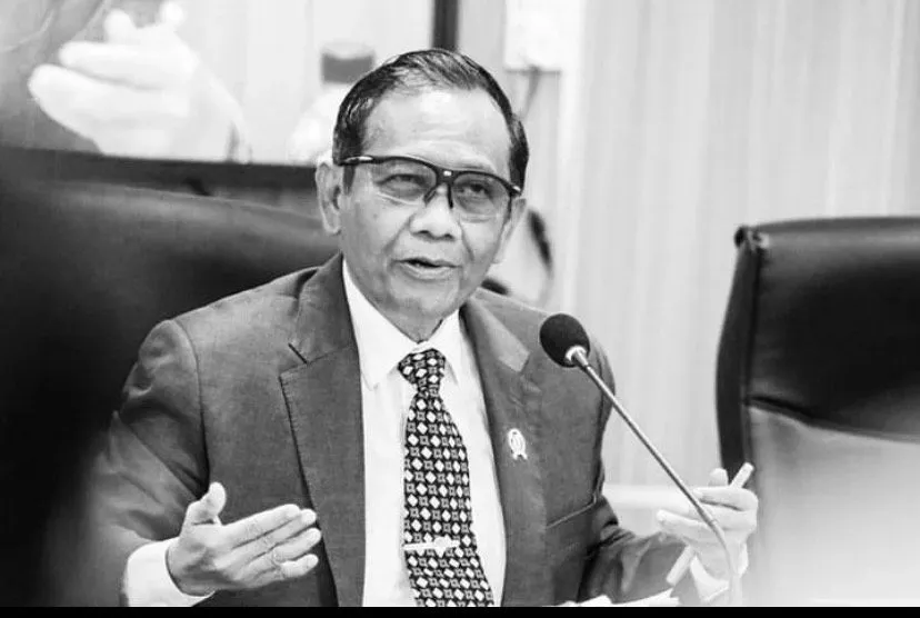 Bangga dengan Kejantanan Bharada E dalam Pledoi, Mahfud MD: Saya Berdoa Kamu Dapat Hukuman Ringan, Tapi&hellip;
