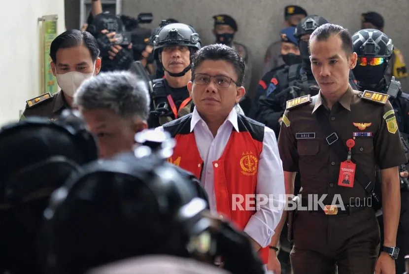 Terdakwa Ferdy Sambo tiba untuk menjalani sidang tuntutan di Pengadilan Negeri Jakarta Selatan, Selasa (17/1/2023).