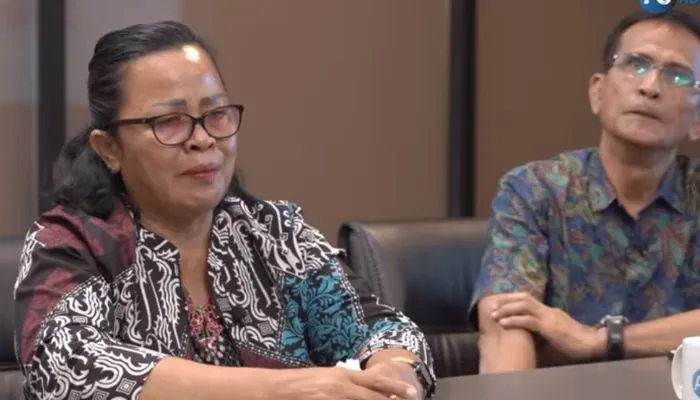 Jelang Tuntutan Terdakwa, Sambil Terisak Ibunda Brigadir J Ngaku Nomornya Diblokir: Memang Berkomplot