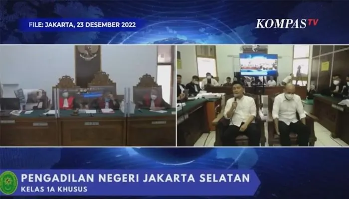 Detik-detik Chuck Putranto Ambil DVR CCTV,Benarkah Tanpa Perintah Ferdy Sambo? Hakim: Kenapa Anda Berani