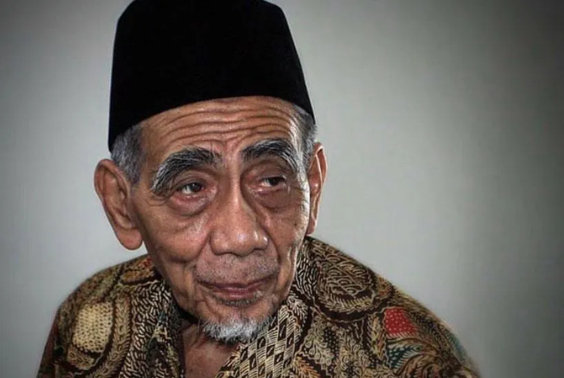 Mbah Moen mewariskan lima kunci yang dipercaya sebagai amalan agar diberikan kelancaran pekerjaan dan rezeki yang berkah.