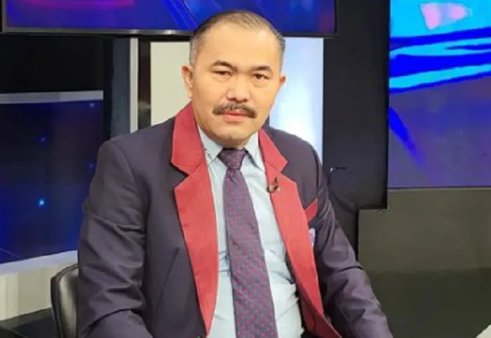 Kamaruddin Simanjuntak mengaku mendapatkan info dari jenderal senior soal adanya sosok perempuan di balik motif Ferdy Sambo habisi Yosua.