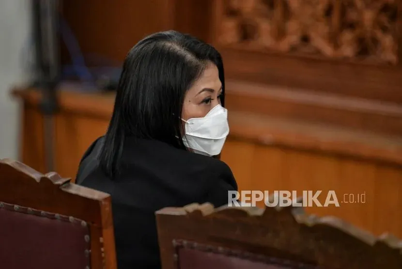 Terdakwa Putri Candrawathi bersiap menjalani sidang lanjutan di Pengadilan Negeri Jakarta Selatan, Jakarta, Selasa (3/1/2023).