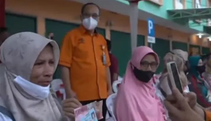 Cek di Sini, Ada 7 Bantuan Sosial yang Cair Hari Ini hingga Akhir Bulan Januari 2023