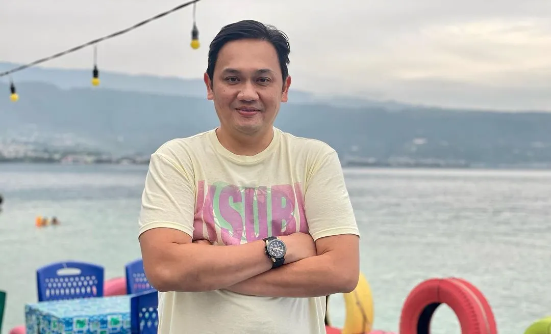 Farhat Abbas minta mahar pernikaFarhat Abbas sebut terdakwa sebenarnya dalam kasus pembunuhan Brigadir Yosua adalah Richard Eliezer.han siri dikembalikan Regina Andriane
