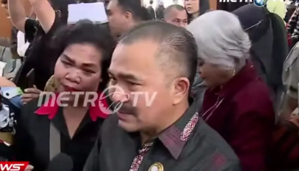 Richard Eliezer Divonis 1 Tahun 6 Bulan Penjara, Kamaruddin Simanjuntak Menangis: Saya Memahami Bharada E