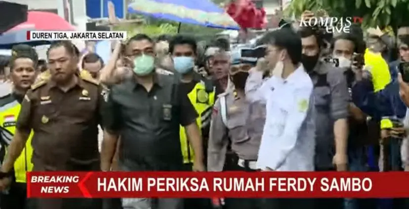 Detik-detik Rombongan Ketua Majelis Hakim Periksa TKP Eksekusi Brigadir Yosua