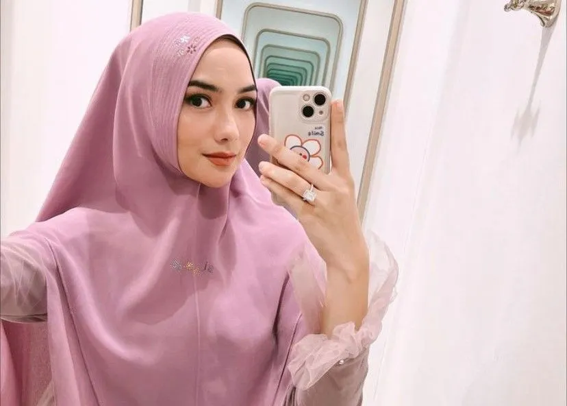 Instagram Citra Kirana, sang istri Rezky Aditya baru-baru ini digeruduk warganet dikaitkan dengan video viral.