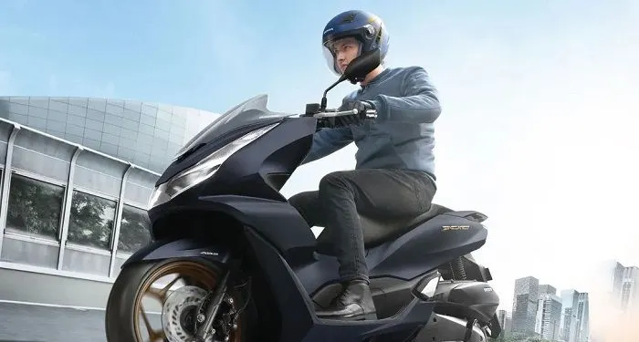 Sepeda motor matic bergerak dengan memanfaatkan transmisi otomatis dari CVT atau Continuously Variable Transmission.