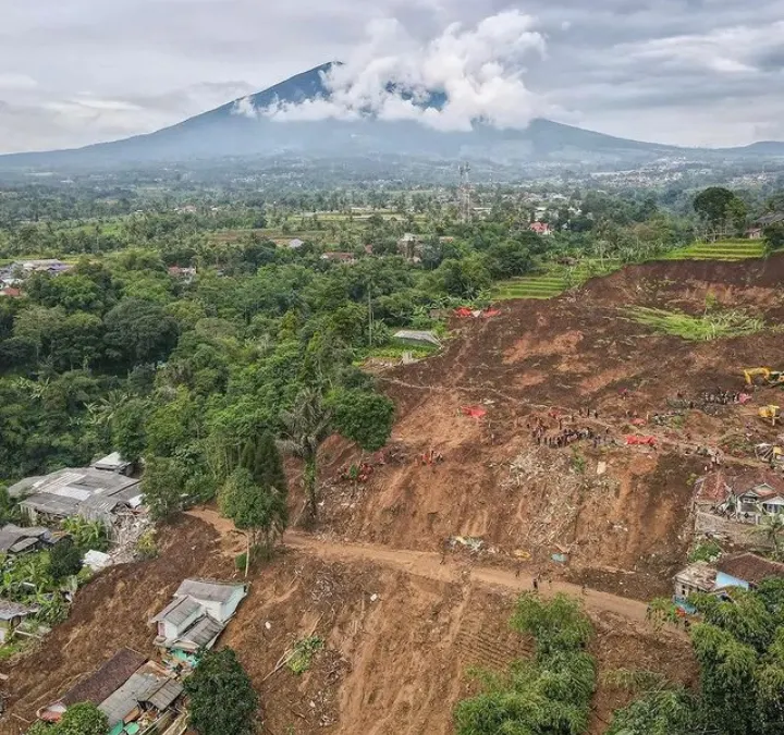 Perlu Diingat! Bukan Hanya Panorama Alam yang Indah Memikat, Jawa Barat Juga Langganan Gempa-Gempa Dahsyat.