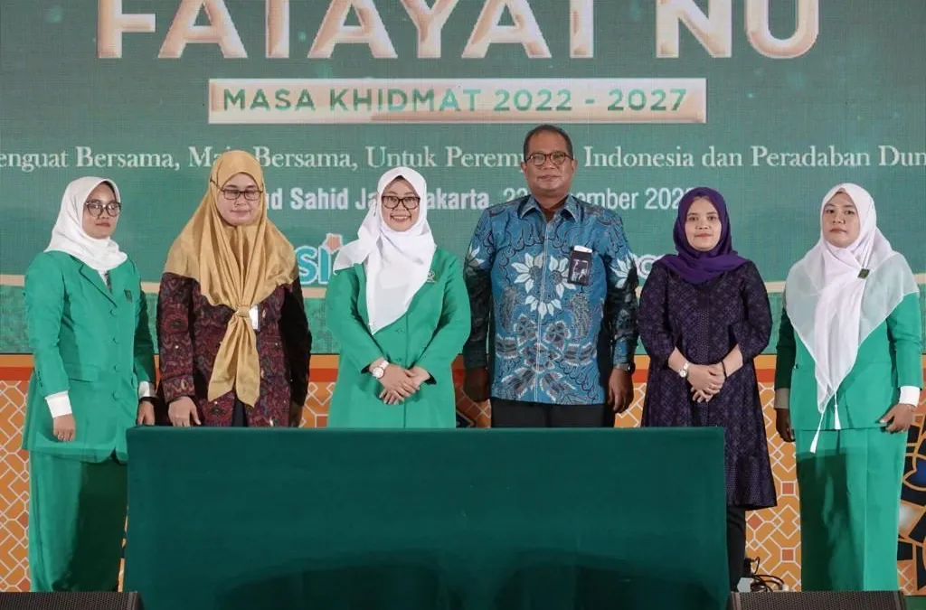 Dorong UMKM serta ekonomi kerakyatan di Indonesia, PNM lakukan penandatanganan kerjasama dengan Fatayat NU Perempuan di Hotel Sahid Jaya, Jakarta, Jumat (23/12).
