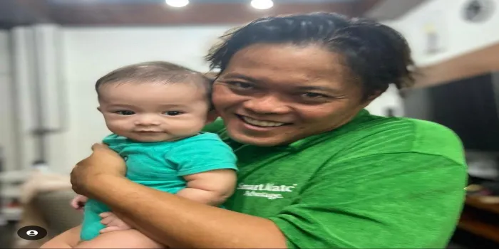Sule bersama anaknya baby Adzam