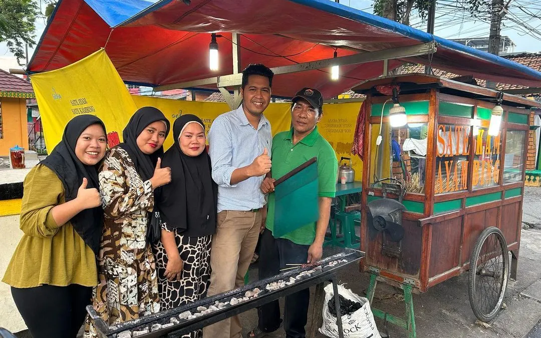 Martin Lukas Simanjuntak Jadi Pengacara Terkenal Usai Brigadir J Ditembak, Warganet Puji Outfit yang Dipakai 