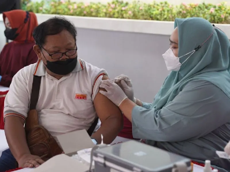 Kabar Gembira! Masyarakat Umum Sudah Bisa Dapatkan Vaksinasi COVID-19 Booster Kedua, Berikut Regimen Vaksinnya