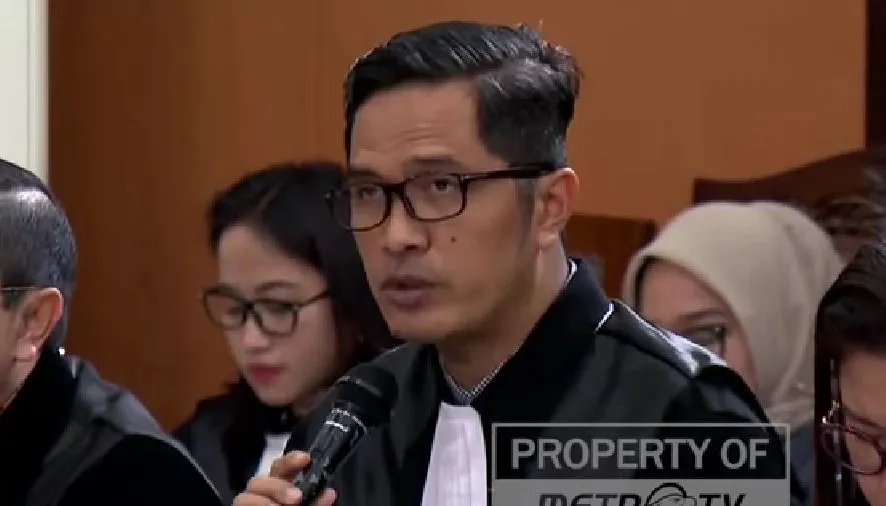 Dalam tanggapannya Febri Diansyah menyebut JPU bertahan dengan ilusinya hingga gagal membuktikan motif pembunuhan.