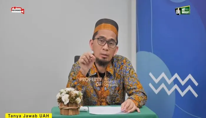 Dahsyatnya Hari Jumat! Ustaz Adi Hidayat: Baca Doa Ini Setelah Salat Jumat dan Asar Maka Rezeki Akan Melimpah