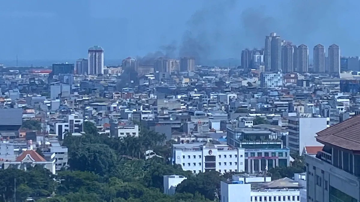 Warga dengar suara dentuman di wilayah Jakarta Pusat pada hari ini, Jumat, 6 Januari 2023.