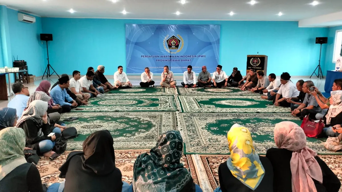 Ketua PWI Jabar Gelar Buka Puasa Bersama