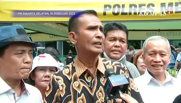 Ayah Brigadir Yosua soal Vonis Ferdy Sambo Cs: Kita Jangan Bicara Soal Puas, Seolah-olah...