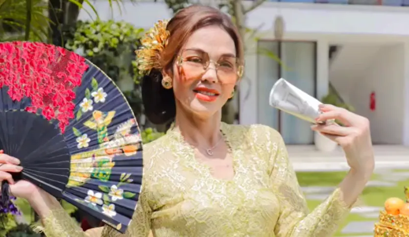 Terkuak Fakta Siapa Bunda Corla Sebenarnya, Patahkan Tudingan Transgender, Ternyata...