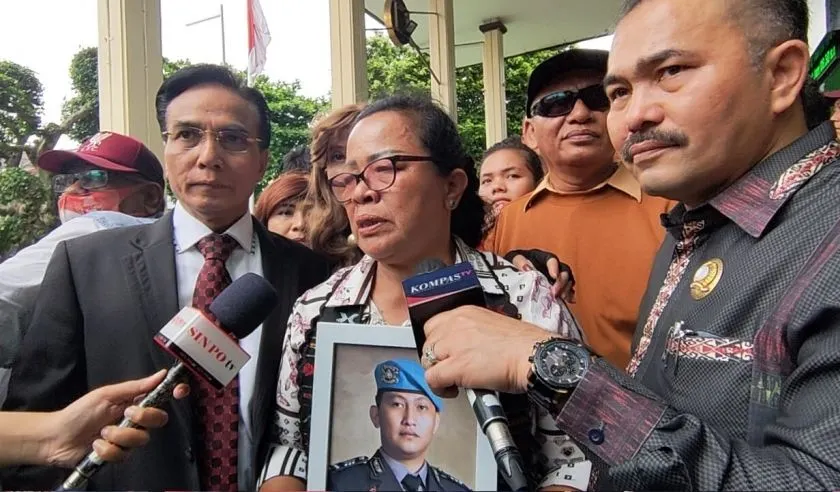 Alasan Pilu Rosti Simanjuntak Selalu Bawa Foto Yosua di Sidang Vonis Ferdy Sambo Cs, Terkenang Pesan Anaknya!
