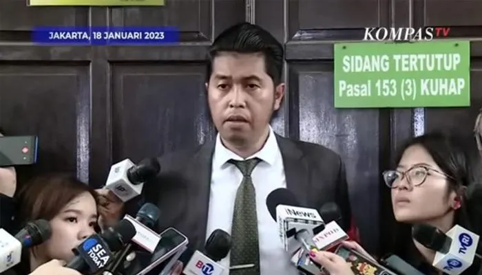 Martin Lukas Simanjuntak Meradang Soal Tuntutan Putri Candrawathi: Buat Apa 8 Tahun, Bebaskan Saja Sudah!