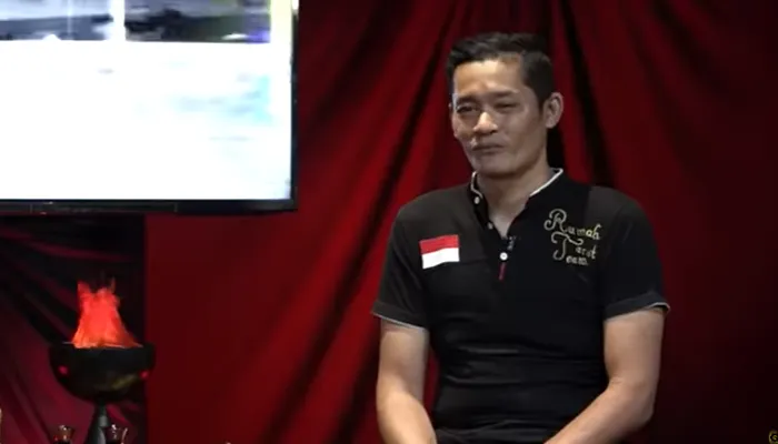 Koh Anthony menyebutkan akan ada artis inisial B dan L yang mencuat, benarkah itu berhubungan dengan Rizky Billar dan Lesti Kejora?