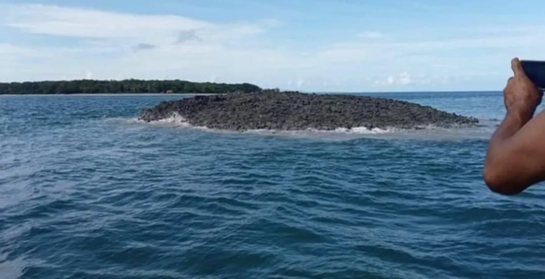 Peneliti Paleotsunami Pusat Penelitian Geoteknologi Lembaga Ilmu Pengetahuan Indonesia (LIPI), Eko Yulianto, ikut beri penjelasan soal kemunculan pulau baru usai gempa Maluku.