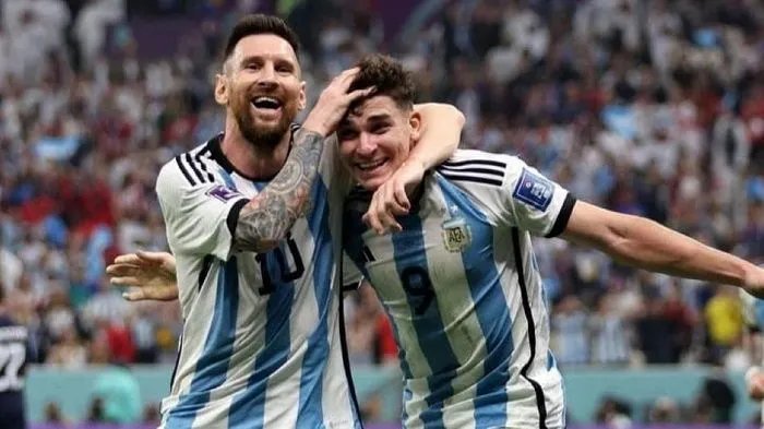 Lionel Messi dan timnya Argentina lolos ke final Piala Dunia 2022 setelah mengalahkan Kroasia pada babak semifinal di Stadion Lusail, Doha, Rabu, 14 Desember 2022 dini hari WIB.