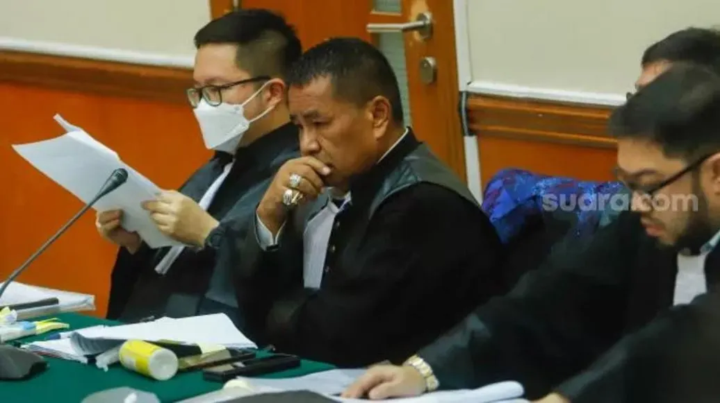Tegas! Upaya Hotman Paris Bela Teddy Minahasa, Sebut Jaksa Tak Cermat dan Dakwaan Batal Hukum, Ternyata Karena