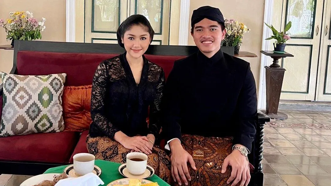 Setelah resmi menjadi suami Erina Gudono pada Sabtu, 10 Desember 202 lalu, sikap kocak Kaesang Pangarep tidak berubah.