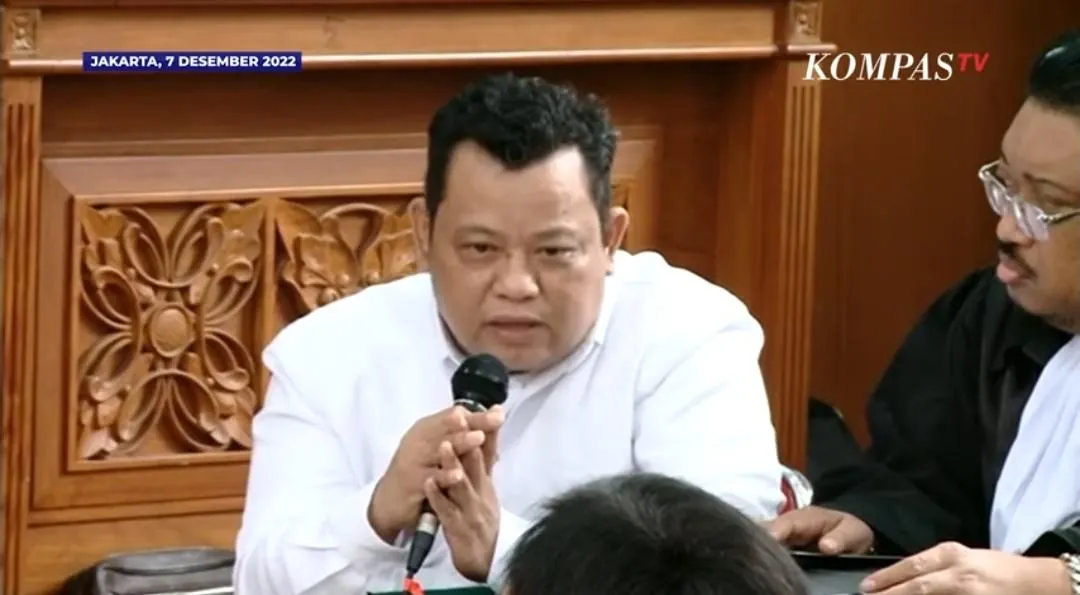 Semakin Lawak di Persidangan, Ucapan Kuat Ma’ruf Picu Gelak Tawa Audiens : Saya Ikhlas di Bawah Rata-rata