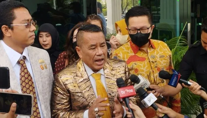 Keras! Permohonan Duplik Hotman Paris atas Kasus Teddy Minahasa Ditolak Mentah-mentah Hakim Karena Hal Ini