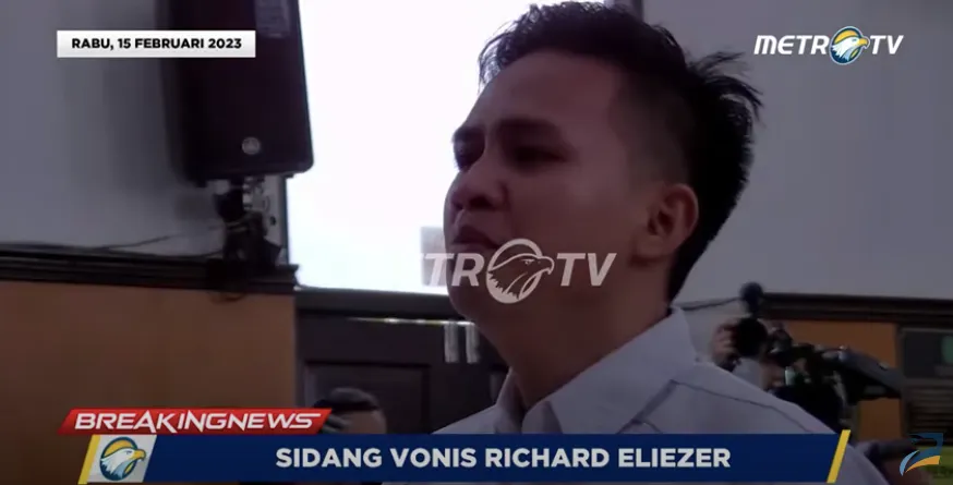 Merinding! Tangis Haru Richard Eliezer, Hakim Vonis Hukuman 1 Tahun 6 Bulan Penjara Ruang Sidang Langsung Ricuh!